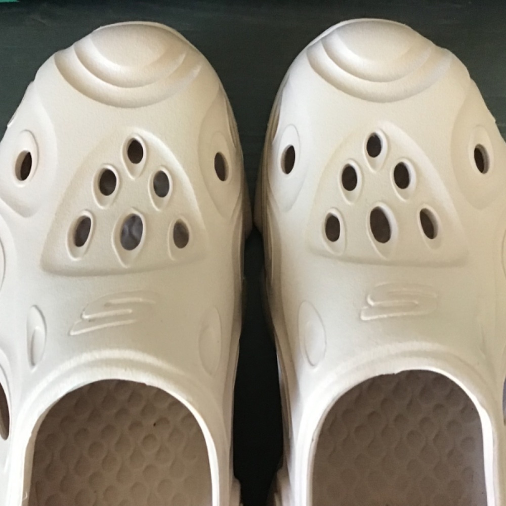 NWT Skechers Foamies Women's Clog Mules in Blush Pink - Picture 9 of 15